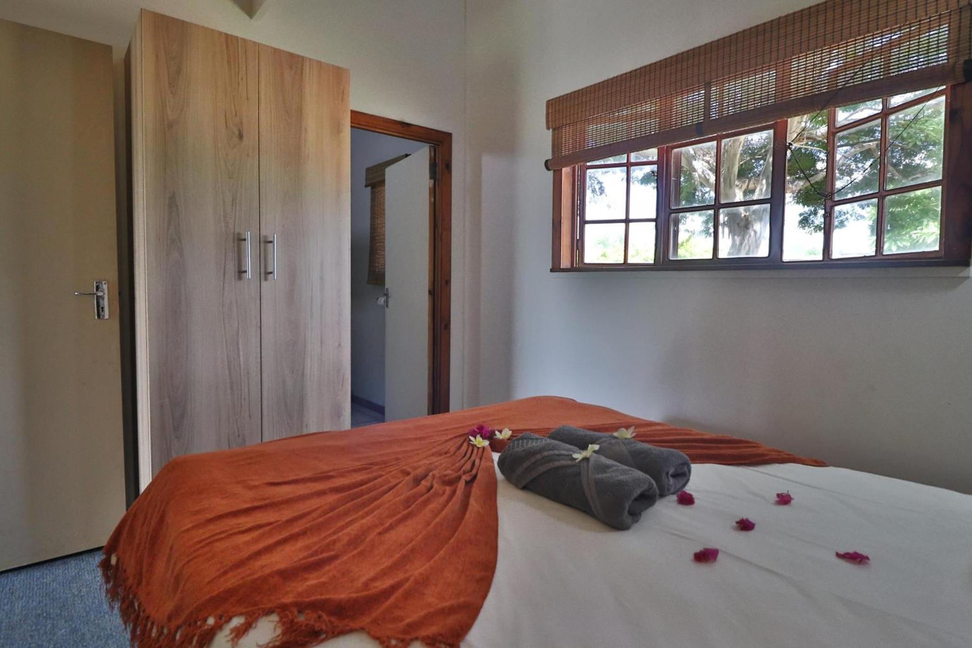 Kruger View Chalets *